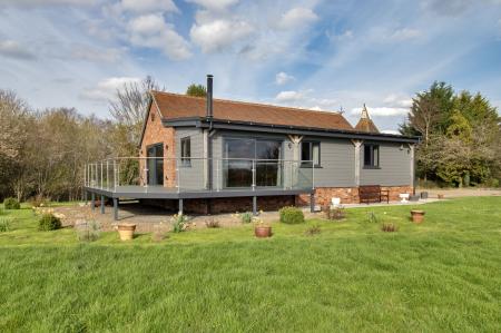 5 bedroom Detached house for sale in Darman Lane, Paddock Wood, TN12
