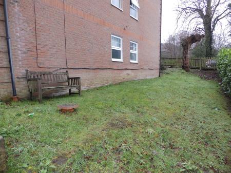 1 bedroom Flat to let in Molyneux Park Road, Tunbridge Wells, TN4