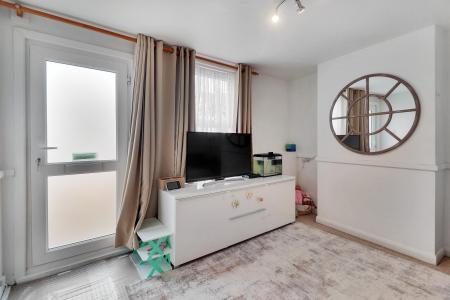 2 bedroom Terraced House for sale in Rochdale Road, Tunbridge Wells, TN1