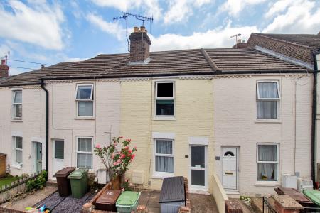 2 bedroom Terraced House for sale in Rochdale Road, Tunbridge Wells, TN1