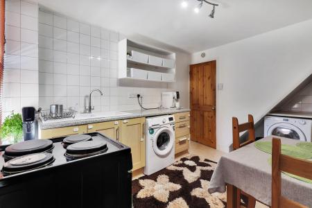 2 bedroom Terraced House for sale in Rochdale Road, Tunbridge Wells, TN1