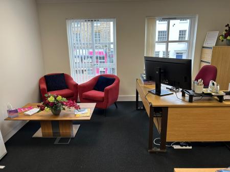 1 bedroom Office to let in High Street, Tonbridge, TN9