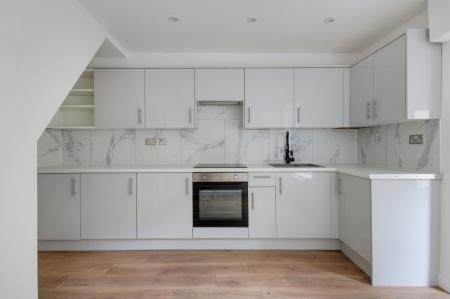 2 bedroom Terraced House to let in Stanley Road, Tunbridge Wells, TN1