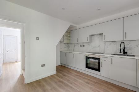 2 bedroom Terraced House to let in Stanley Road, Tunbridge Wells, TN1