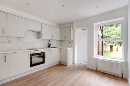 2 bedroom Terraced House to let in Stanley Road, Tunbridge Wells, TN1
