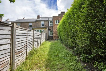2 bedroom Terraced House to let in Stanley Road, Tunbridge Wells, TN1