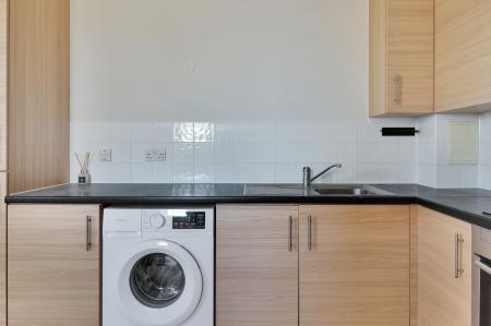 2 bedroom Flat for sale in Culverden Park Road, Tunbridge Wells, TN4