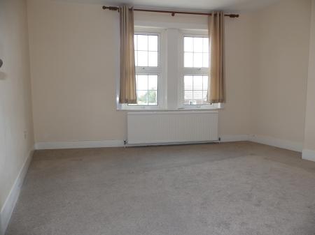 4 bedroom Semi-detached house to let in Dorset Road, Tunbridge Wells, TN2
