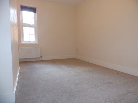 4 bedroom Semi-detached house to let in Dorset Road, Tunbridge Wells, TN2