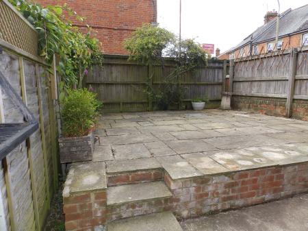 4 bedroom Semi-detached house to let in Dorset Road, Tunbridge Wells, TN2