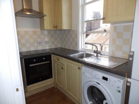 2 bedroom Flat to let in Dudley Road, Tunbridge Wells, TN1