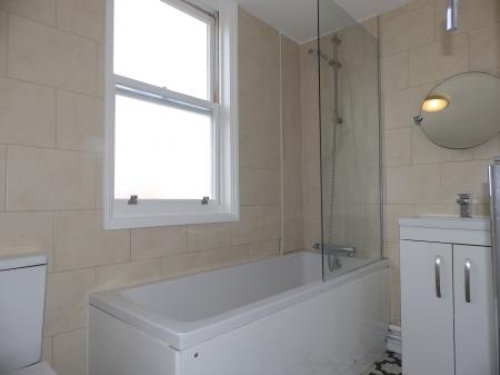 2 bedroom Flat to let in Dudley Road, Tunbridge Wells, TN1
