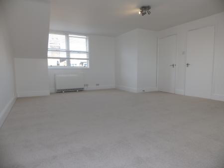 2 bedroom Flat to let in Dudley Road, Tunbridge Wells, TN1