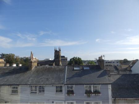 2 bedroom Flat to let in Dudley Road, Tunbridge Wells, TN1
