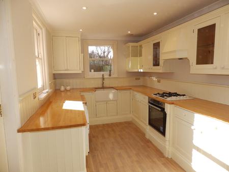 3 bedroom Terraced House to let in Dorset Road, Tunbridge Wells, TN2