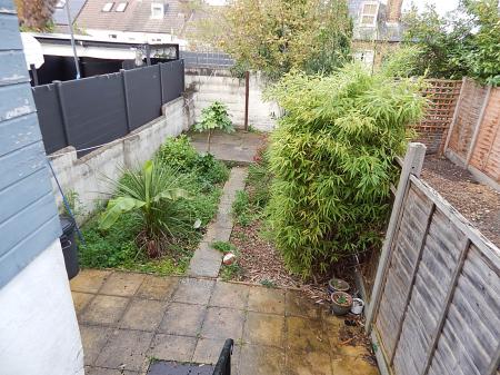 2 bedroom Terraced House for sale in Baker Street, Rochester, ME1