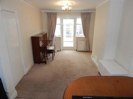 4 bedroom Semi-detached house for sale in Netherlands Road, Barnet, EN5