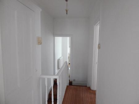 2 bedroom Terraced House to let in Grove Road, Strood, ME2