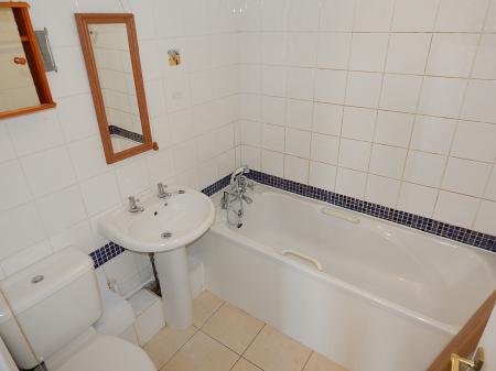 2 bedroom Flat to let in St Margarets Street, Rochester, ME1