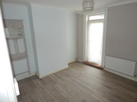 2 bedroom Terraced House to let in Rose Street, Rochester, ME1