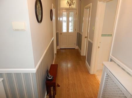 4 bedroom Detached bungalow for sale in Mount Road, Rochester, ME1