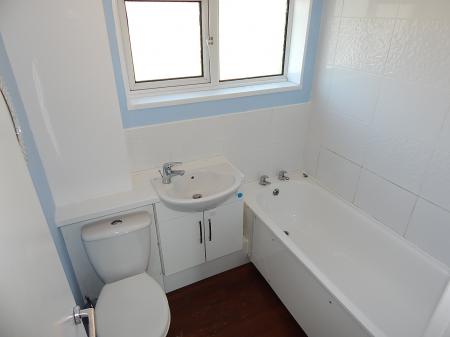 2 bedroom Flat for sale in Sunderland Close, Rochester, ME1
