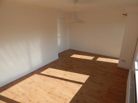 2 bedroom Flat for sale in Sunderland Close, Rochester, ME1