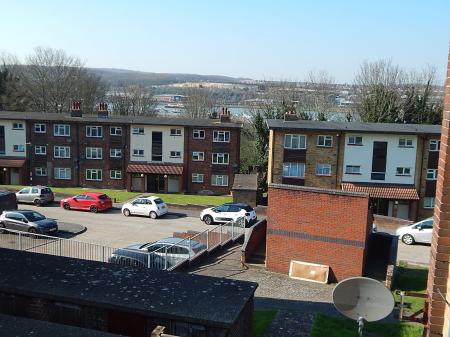 Sunderland Close, Rochester, ME1