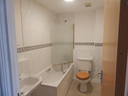 1 bedroom Flat to let in Horatio Place, Fennel Close, Rochester, ME1