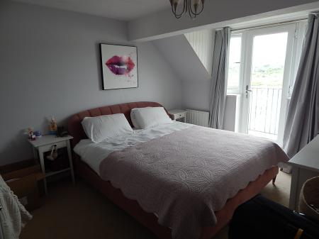 3 bedroom Detached house to let in Rectory Close, Wouldham, ME1