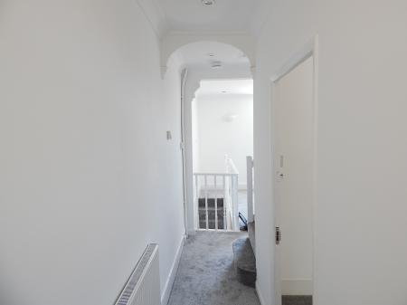 4 bedroom Terraced House to let in Maidstone Road, Rochester, ME1