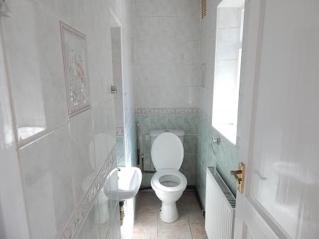 4 bedroom Terraced House to let in Maidstone Road, Rochester, ME1