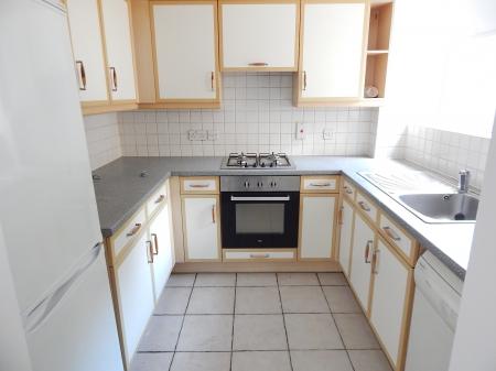 2 bedroom Flat to let in Valetta Way, Rochester, ME1