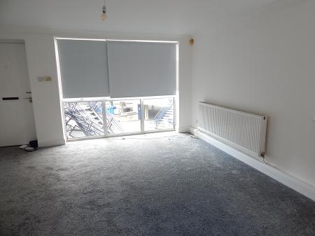 2 bedroom Flat to let in Valetta Way, Rochester, ME1