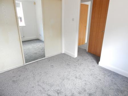 2 bedroom Flat to let in Valetta Way, Rochester, ME1