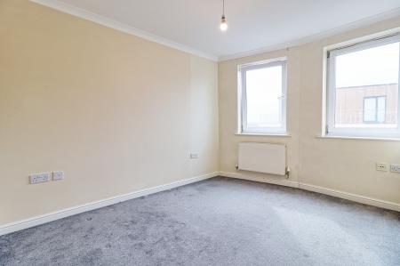 1 bedroom Flat for sale in South Street, Romford, RM1