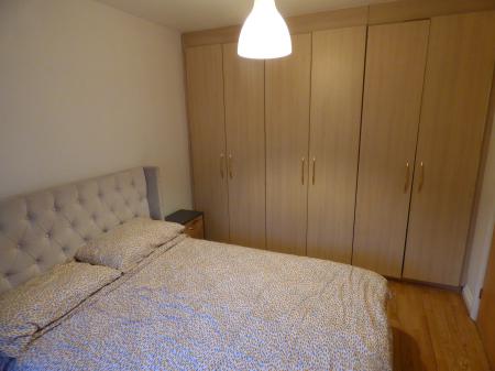 2 bedroom Flat for sale in Junction Road, Romford, RM1