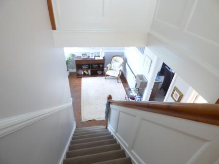 4 bedroom Semi-detached house to let in Western Road, Leigh-on-Sea, SS9