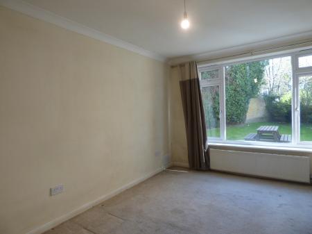 2 bedroom Flat for sale in Radford Way, Billericay, CM12