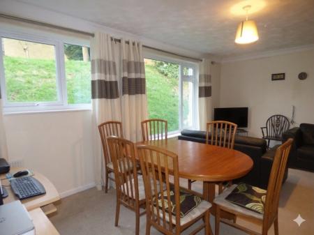 2 bedroom Flat for sale in Radford Way, Billericay, CM12