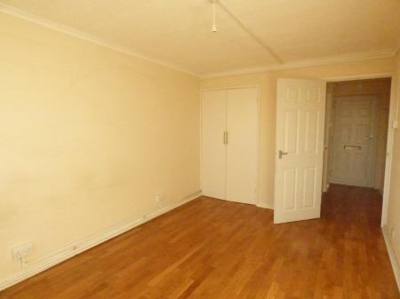 1 bedroom Flat to let in The Knares, Basildon, SS16