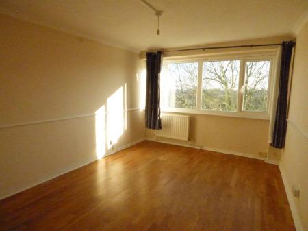 1 bedroom Flat to let in The Knares, Basildon, SS16