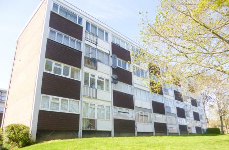 1 bedroom Flat to let in The Knares, Basildon, SS16