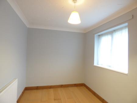 3 bedroom Terraced House to let in Beech Road, Basildon, SS14