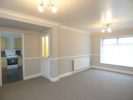 3 bedroom Terraced House to let in Beech Road, Basildon, SS14