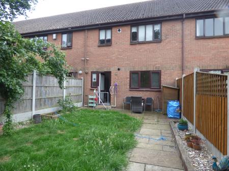 1 bedroom Flat to let in Wellington Place, Brentwood, CM14