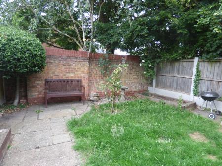 1 bedroom Flat to let in Wellington Place, Brentwood, CM14
