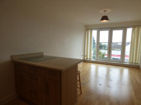 2 bedroom Flat to let in Blyth House, Southchurch Road, Southend-on-Sea, SS1