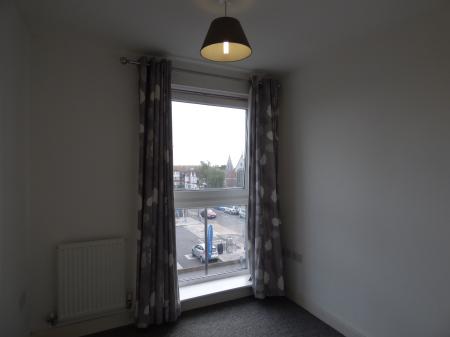 2 bedroom Flat to let in Blyth House, Southchurch Road, Southend-on-Sea, SS1