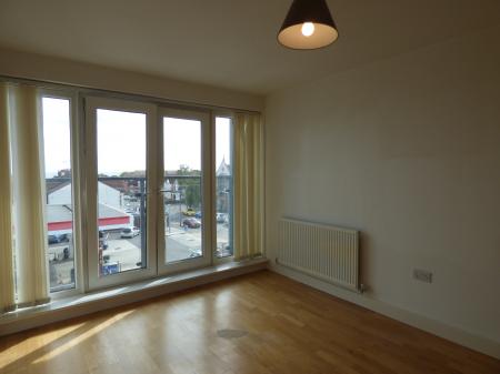 2 bedroom Flat to let in Blyth House, Southchurch Road, Southend-on-Sea, SS1